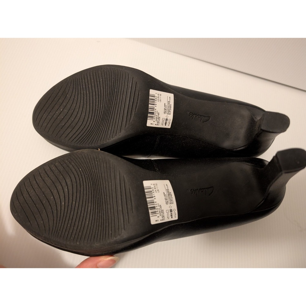 Clarks Women Shoes 11W Adriel Viola Dress Pump Heels Round Toe Black Leather - Picture 7 of 10